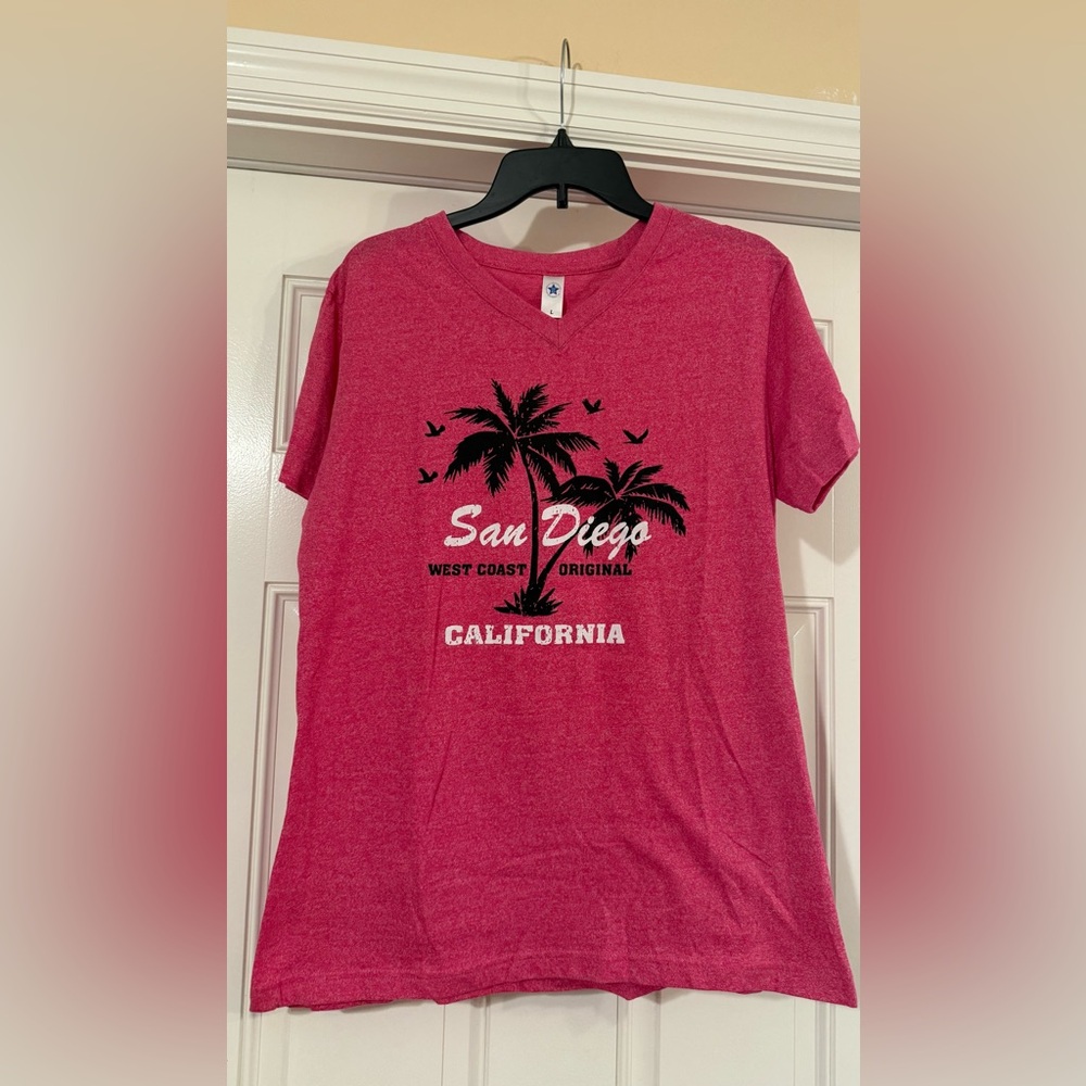 San Diego Graphic Women's Pink Tee